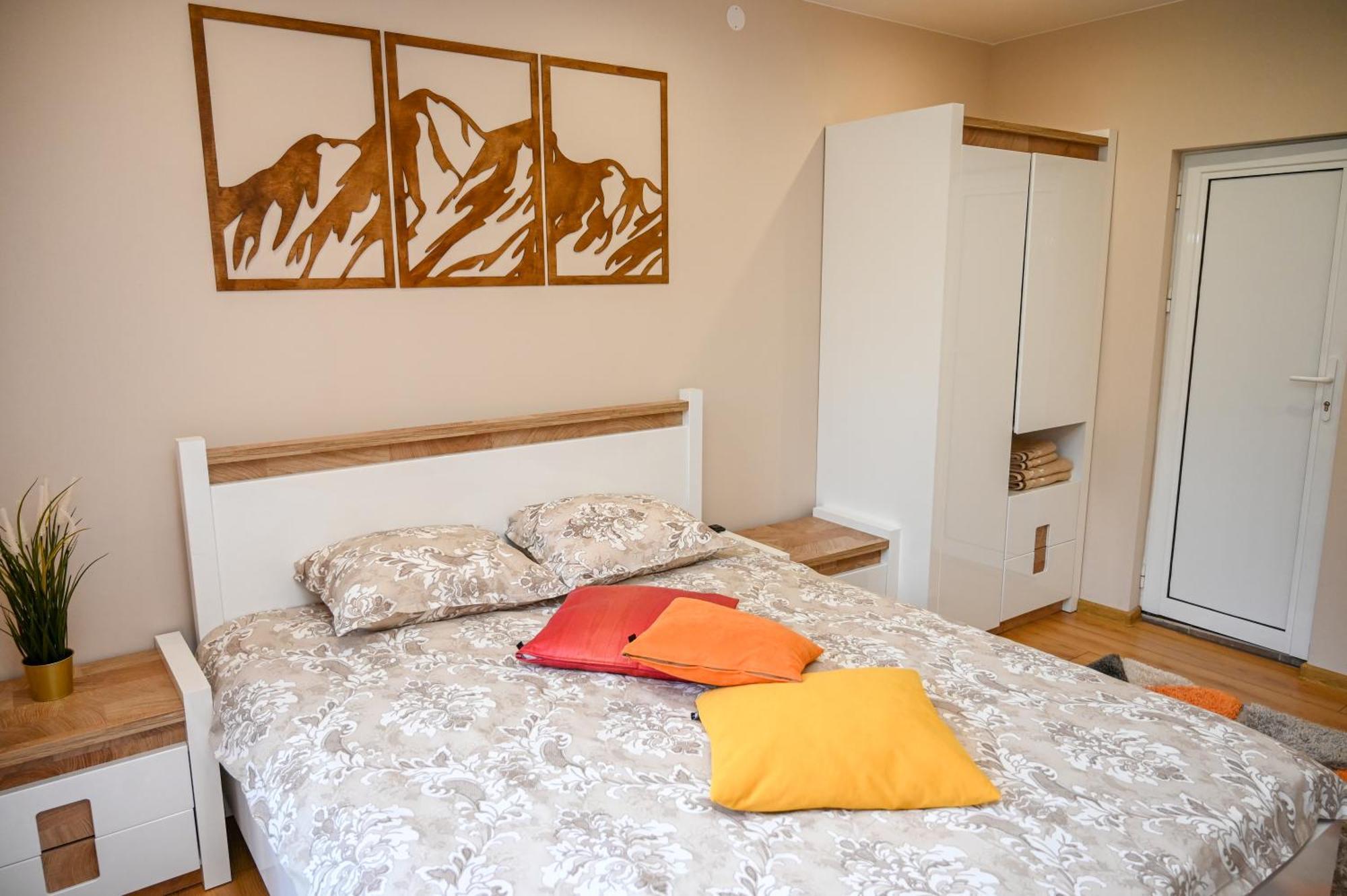 The White Horse Apartments ボロヴェッツ エクステリア 写真