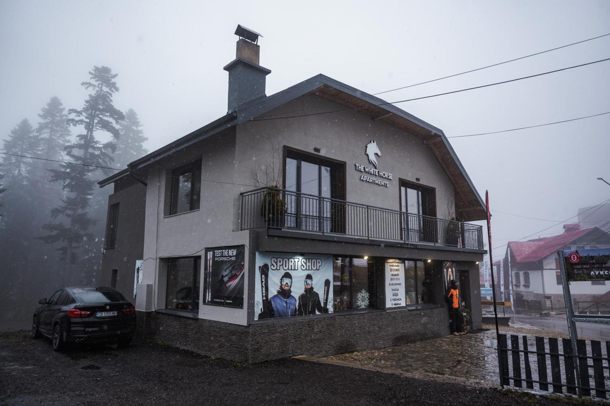The White Horse Apartments ボロヴェッツ エクステリア 写真