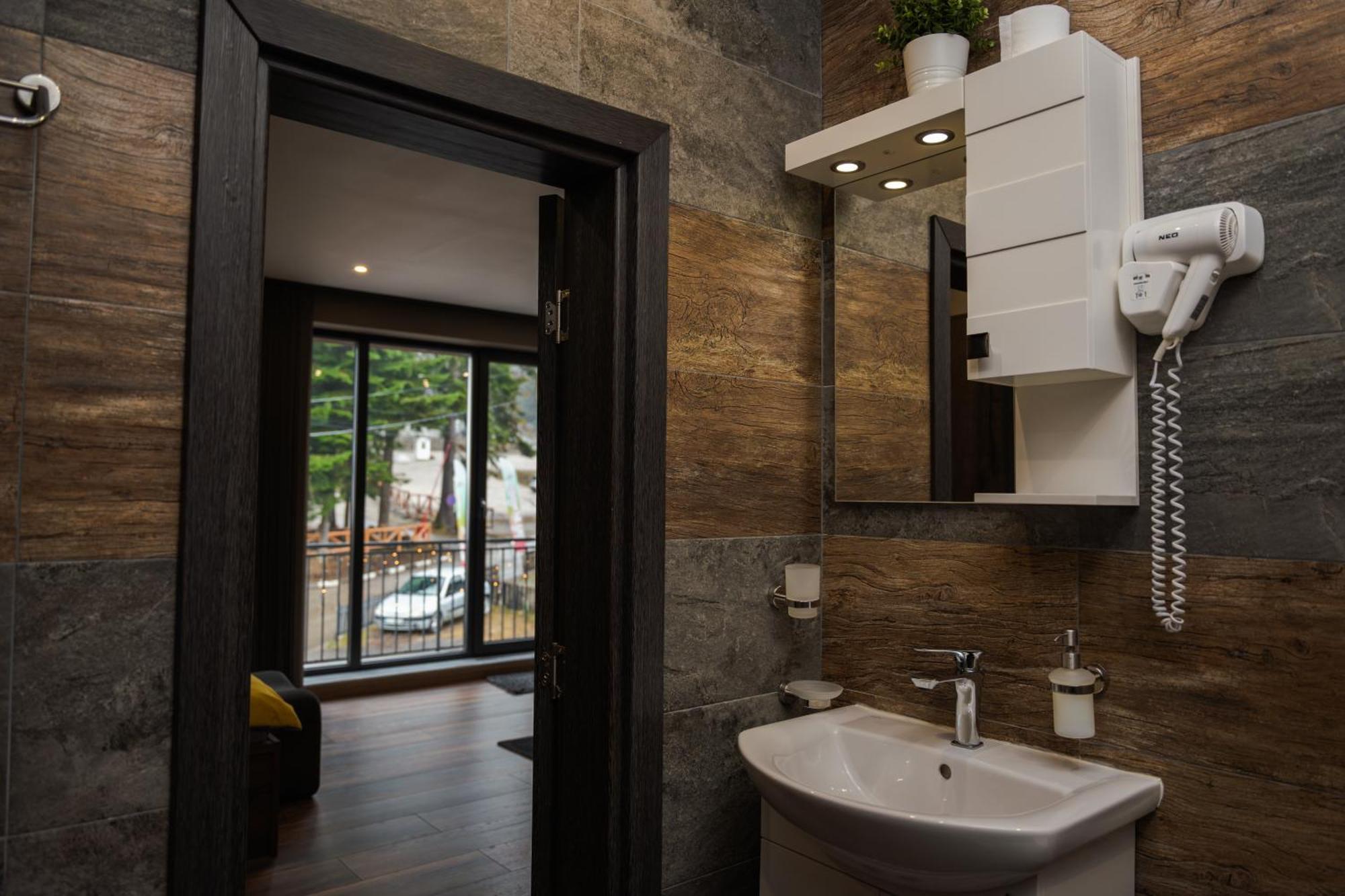 The White Horse Apartments ボロヴェッツ エクステリア 写真